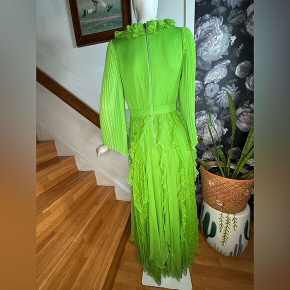 ALICE + OLIVIA
Day Sunburst Sleeve Maxi Dress/ size 2 - Picture 11 of 13